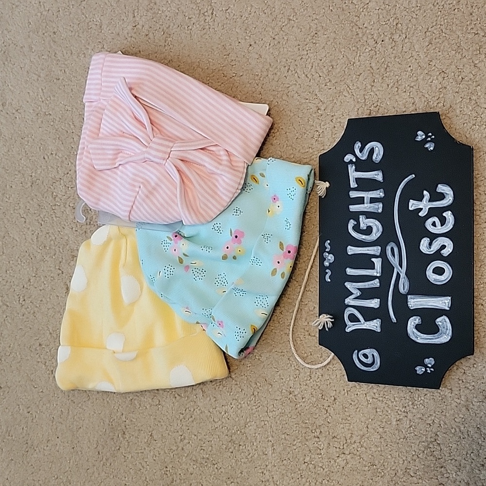 Gerber Set of 3 Hats 0-6 months New Pink Yellow Green Newborn Baby